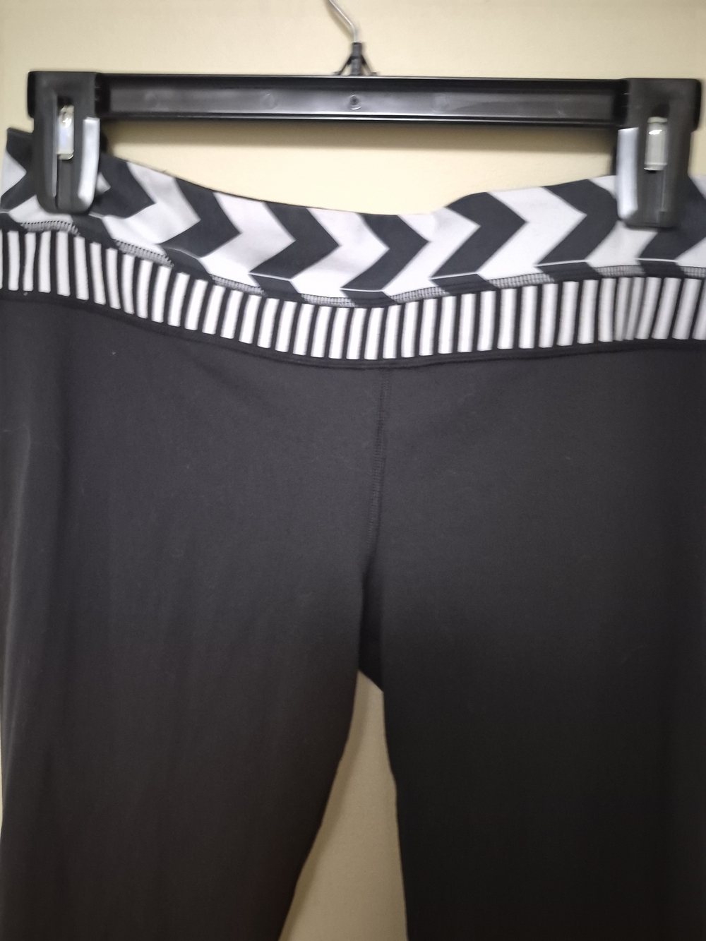 lululemon athletica Black Leggings with Black & White Patterned Waistband